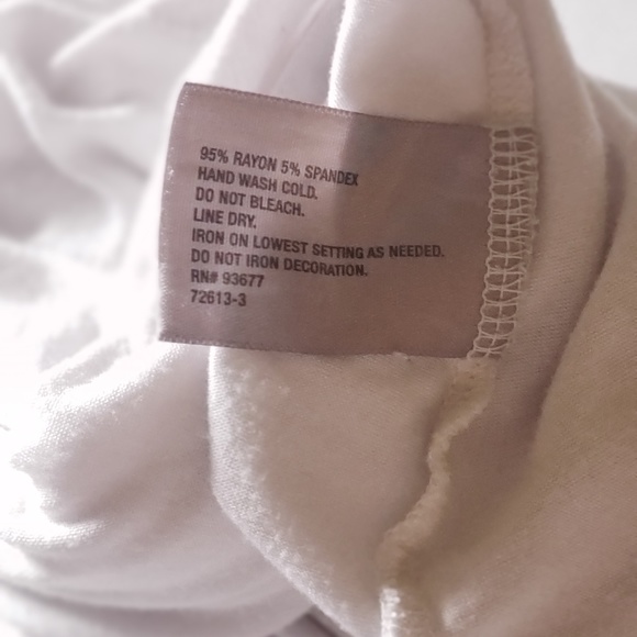 Worthington White Tee - Picture 5 of 5